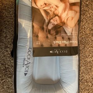 Dockatot deluxe plus